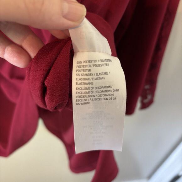 Susan Graver Liquid Knit Tunic Top Dark Red Lace Detail Mature Blouse Sz 3X - Picture 6 of 9